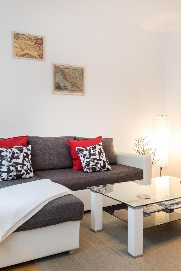 Modern Apartment Few Steps From Main Square! Zagreb Exterior photo
